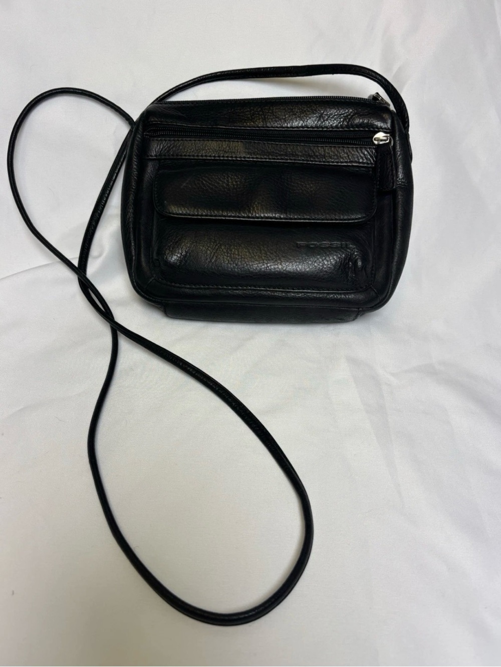 Fossil vintage  Black Leather Crossbody Bag 7”* 9”*3”